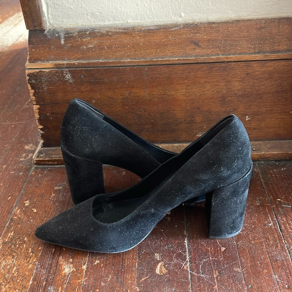 Kenneth Cole Black Velvet Heels